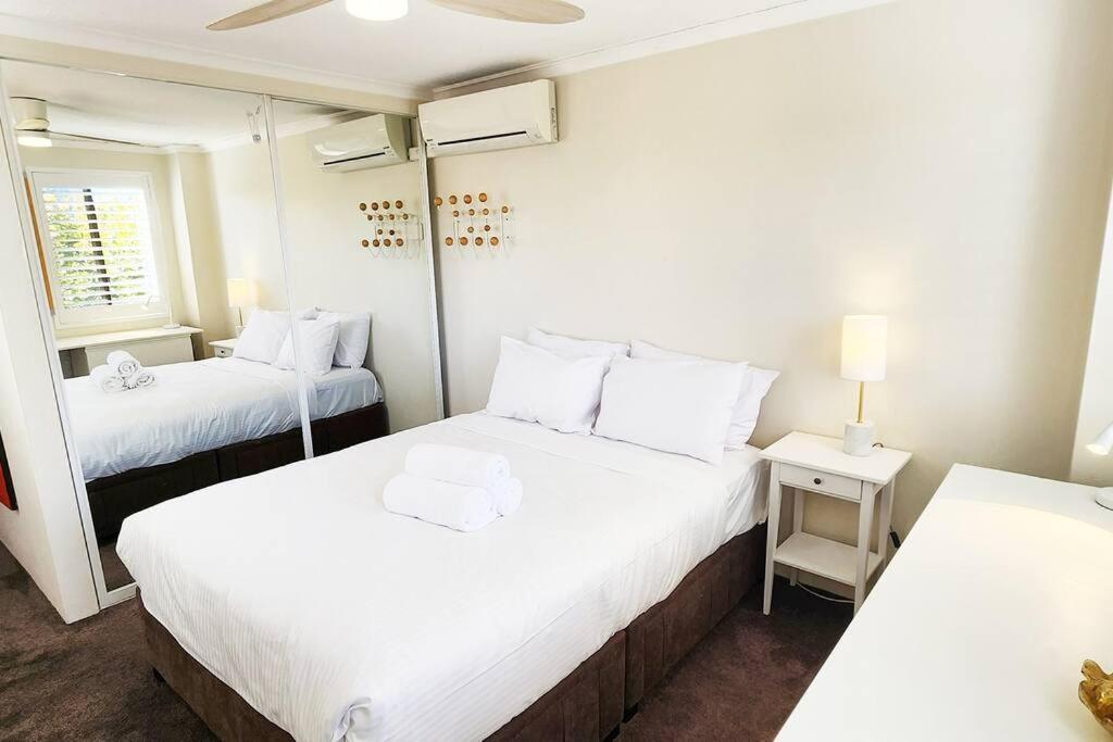 Impressive Centrally Located Penthouse * Sydney