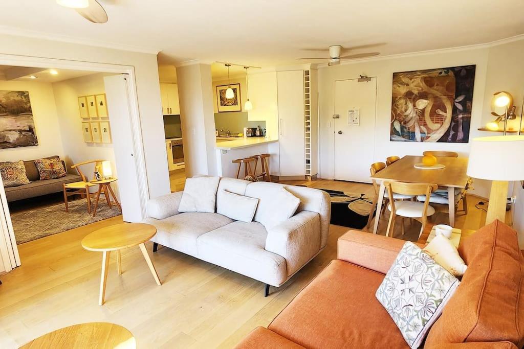 Impressive Centrally Located Penthouse Apartment